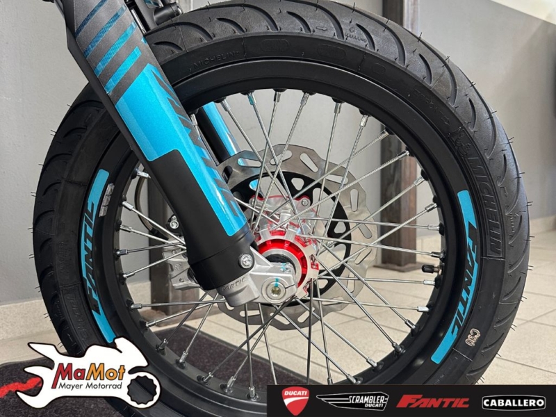 Fantic XM 50 Performance azzuro
