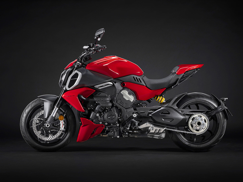 DUCATI Diavel V4 (Showroom)