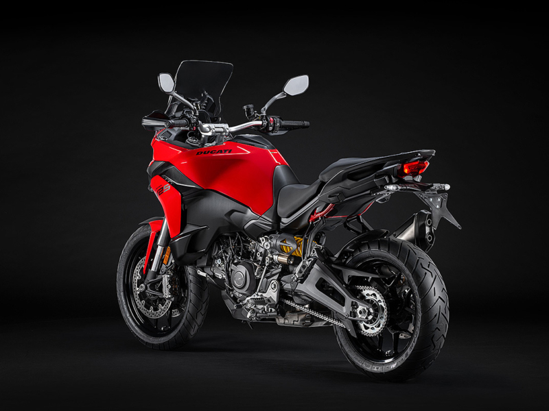 DUCATI Mulitstrada V2 S (Showroom)