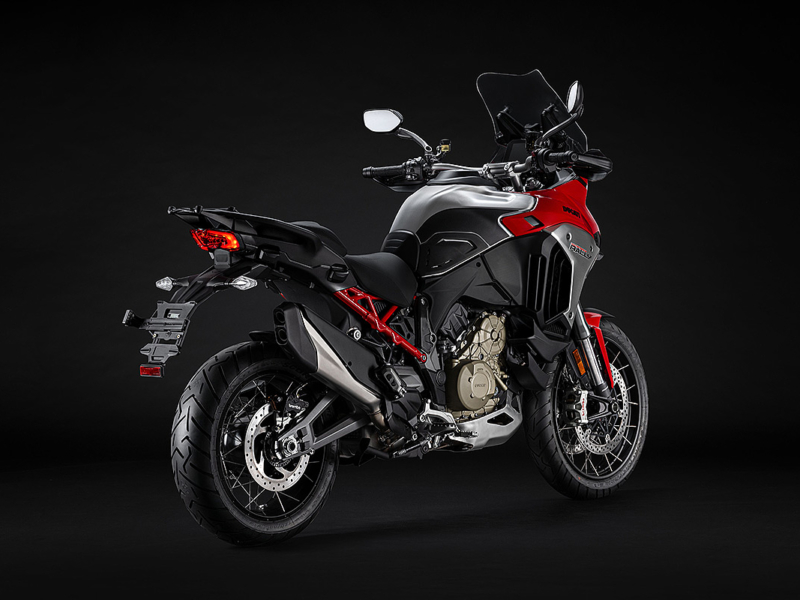 DUCATI Mulitstrada V4 Rally (Showroom)