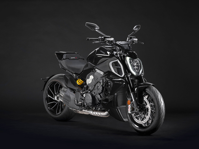 DUCATI Diavel V4 (Showroom)