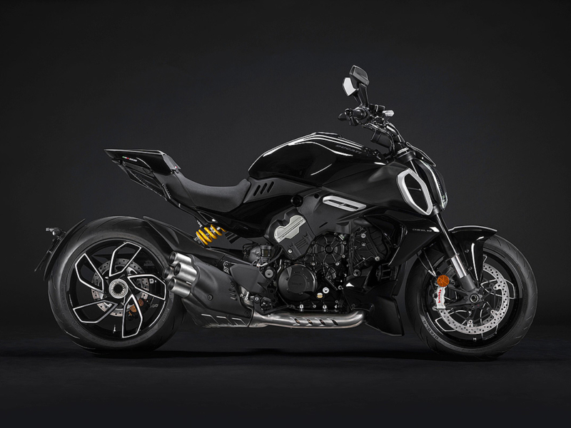 DUCATI Diavel V4 (Showroom)
