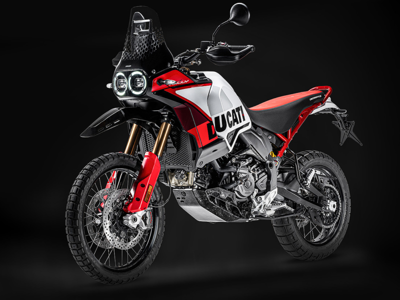DUCATI DesertX Rally (Showroom)