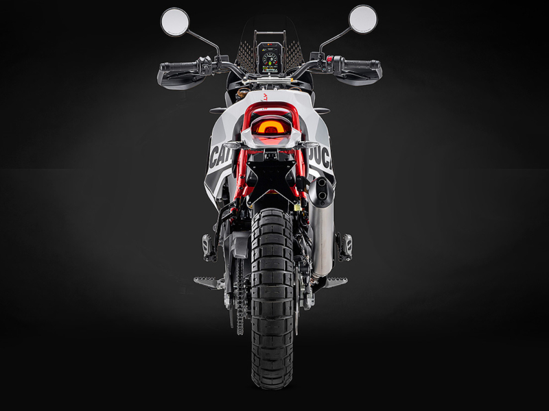 DUCATI DesertX Rally (Showroom)