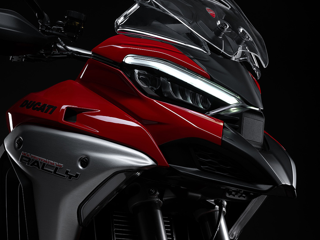 DUCATI Mulitstrada V4 Rally (Showroom) 