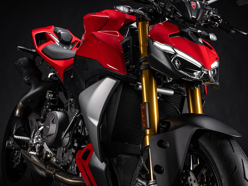 DUCATI Streetfighter V2 S (Showroom)