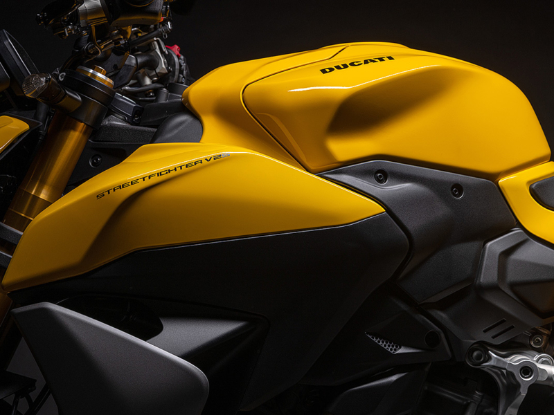 DUCATI Streetfighter V2 S