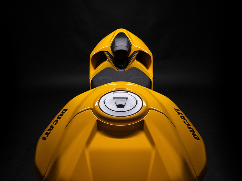 DUCATI Streetfighter V2 S