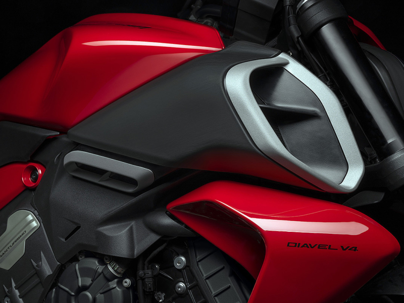 DUCATI Diavel V4 (Showroom)