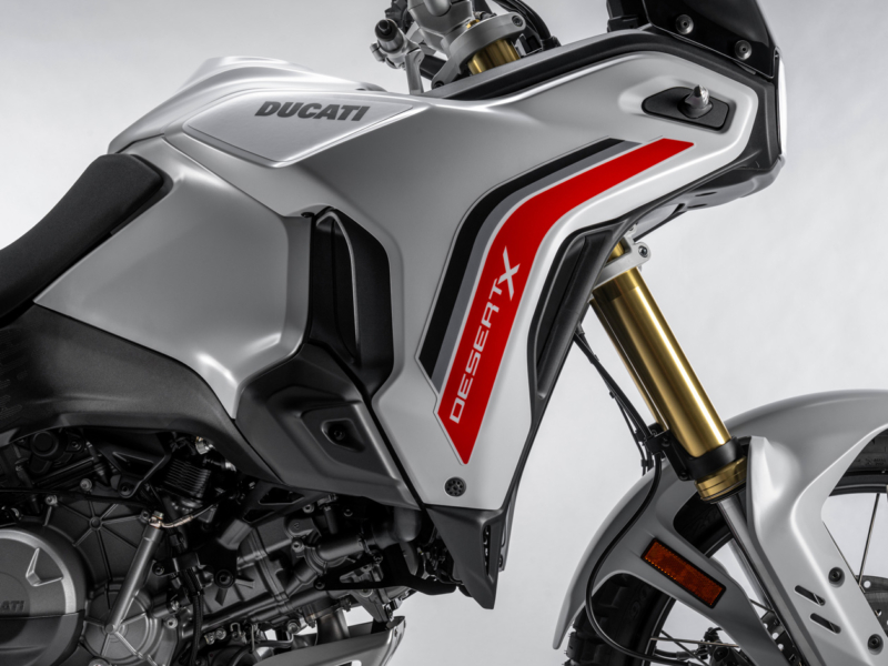 DUCATI DesertX 2G (Showroom)