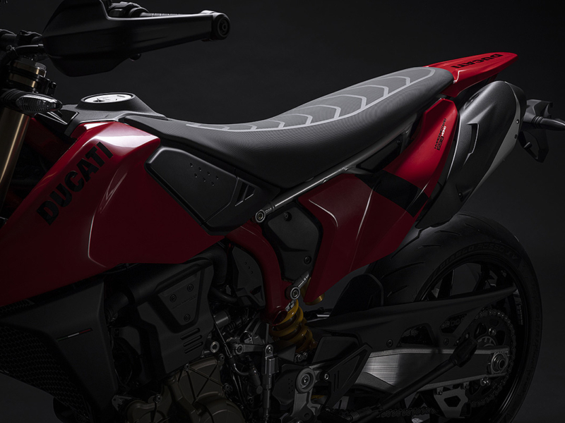 DUCATI Hypermotard 698 MONO (Showroom)