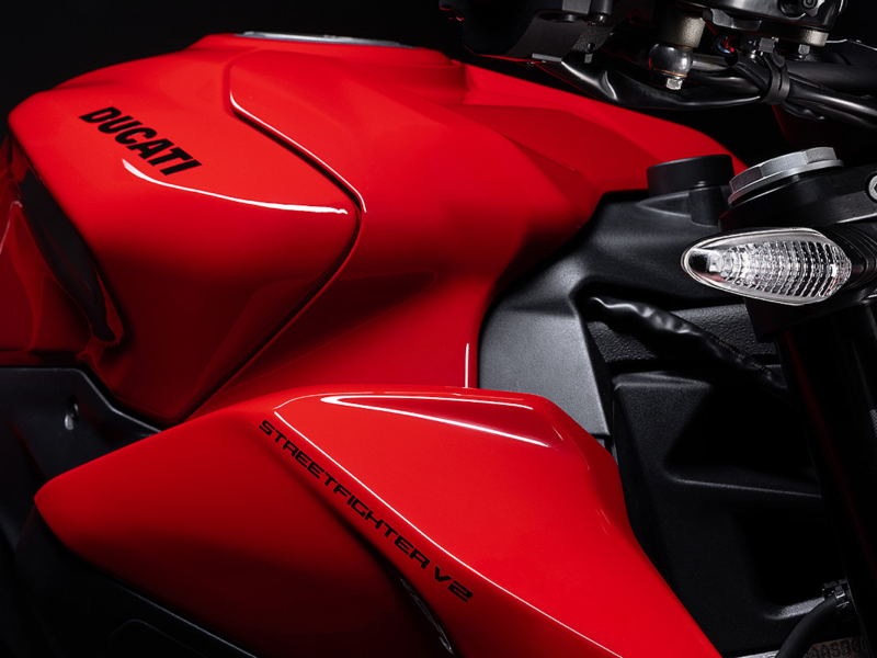 DUCATI Streetfighter V2 (Showroom)