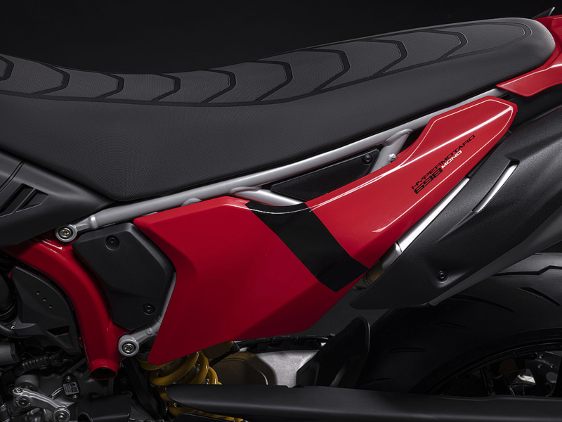 DUCATI Hypermotard 698 MONO (Showroom)