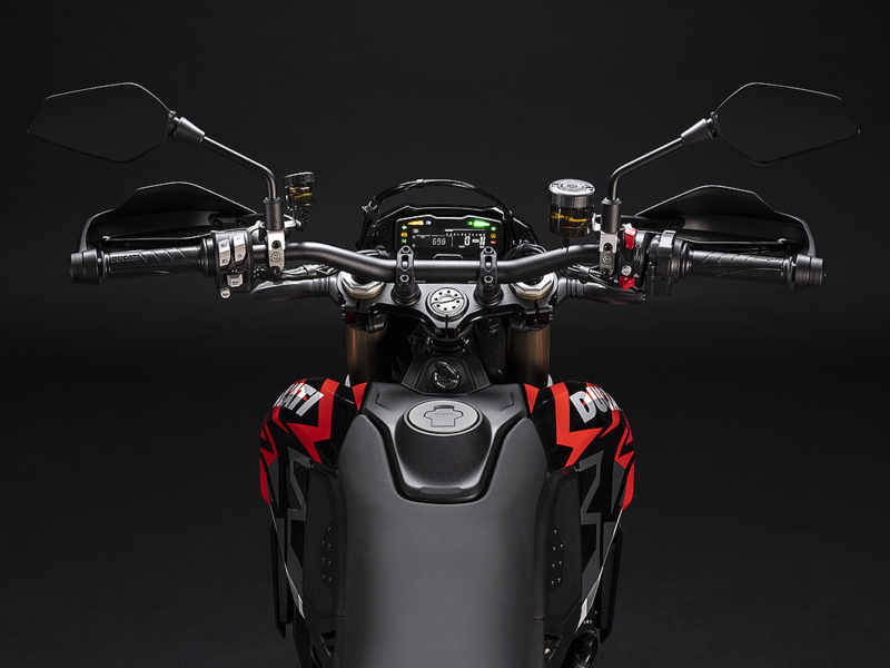 DUCATI Hypermotard 698 Mono RVE (Showroom)