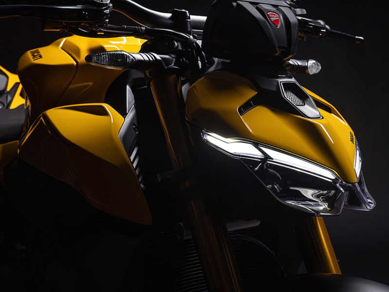 DUCATI Streetfighter V2 S