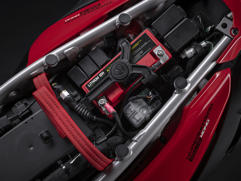 DUCATI Hypermotard 698 MONO (Showroom)