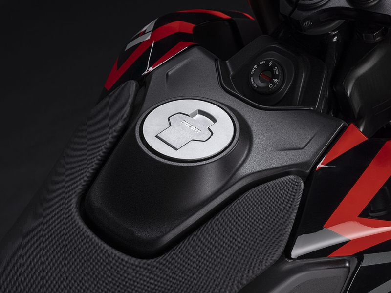 DUCATI Hypermotard 698 Mono RVE (Showroom)