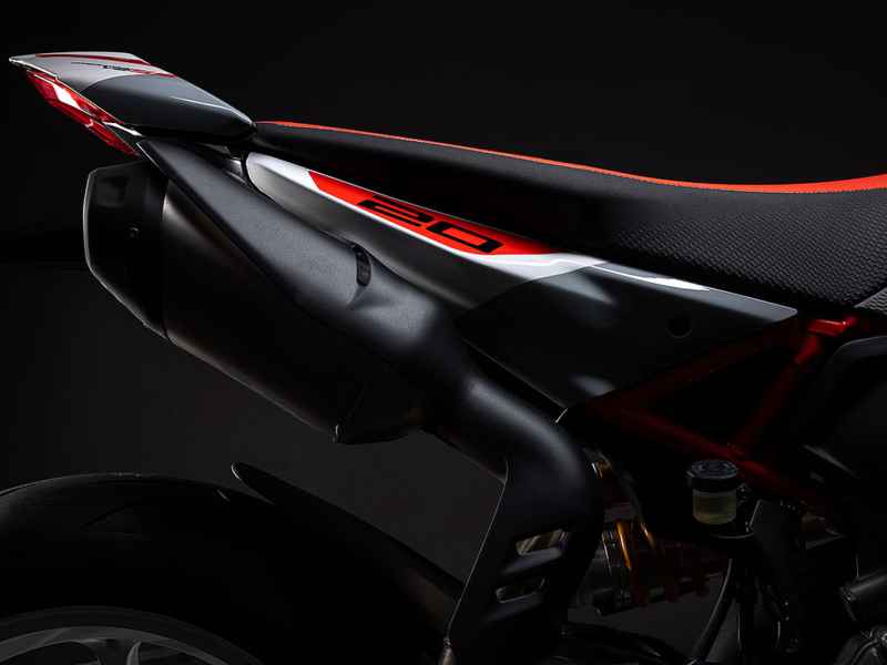 DUCATI Hypermotard V2 SP 4G (Showroom)