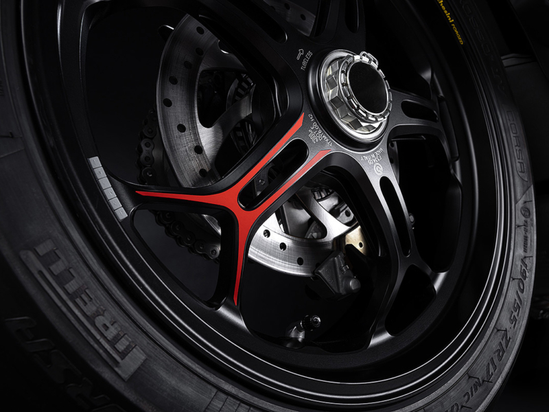 DUCATI Mulitstrada V4 RS (Showroom)