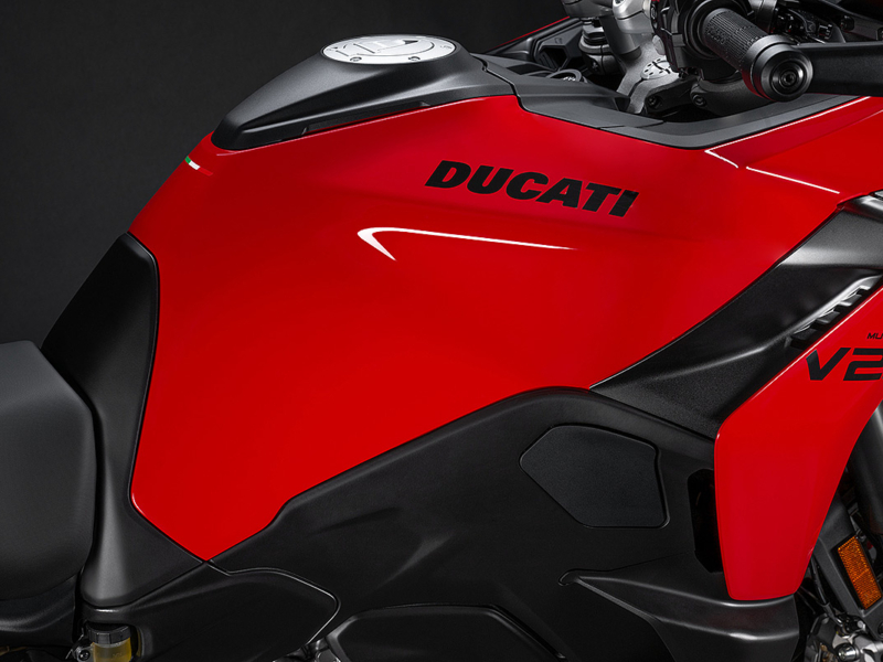 DUCATI Mulitstrada V2 S (Showroom)