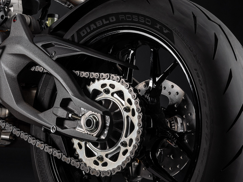 DUCATI Streetfighter V2 S (Showroom)