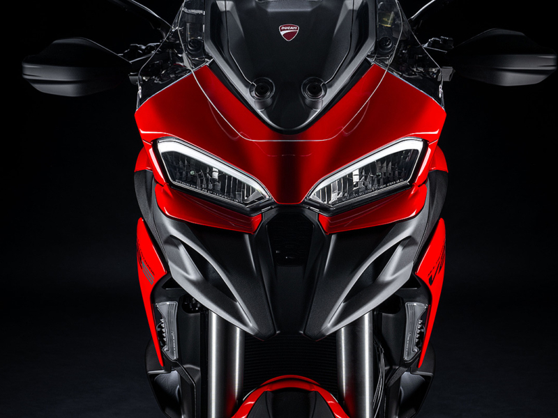 DUCATI Mulitstrada V2 S (Showroom)
