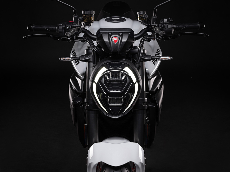 DUCATI Monster+ 5G weiß (Showroom)