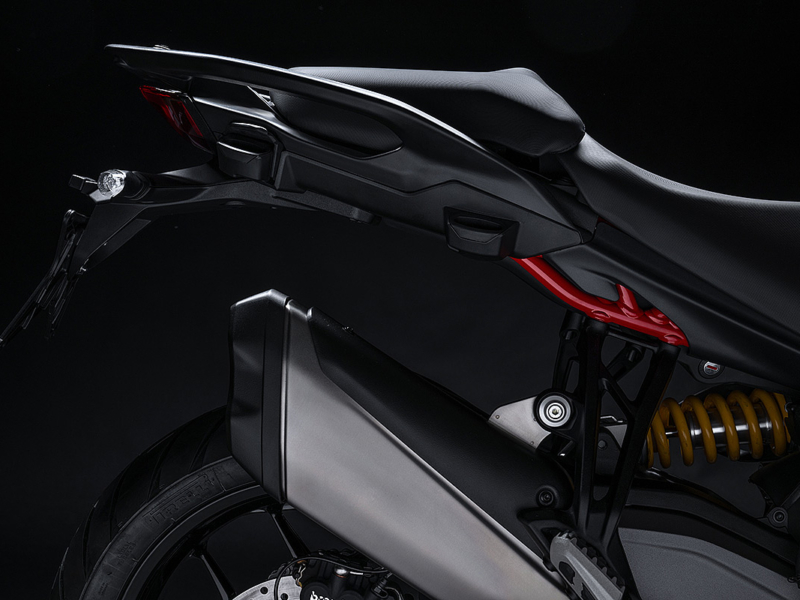 DUCATI Mulitstrada V2 S (Showroom)