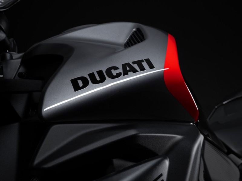 DUCATI Monster Sport 5G (Showroom)