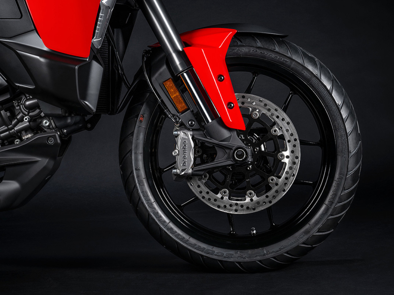 DUCATI Mulitstrada V2 S (Showroom)