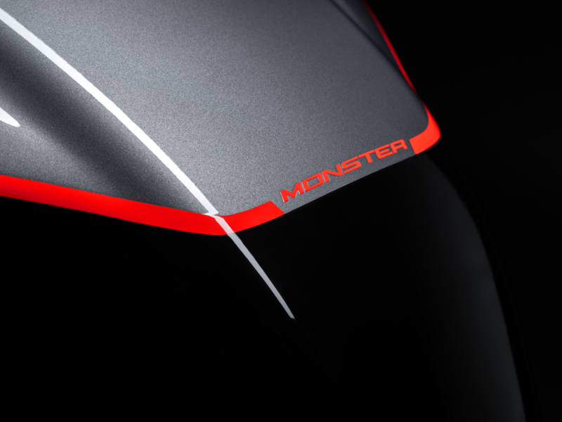DUCATI Monster Sport 5G (Showroom)