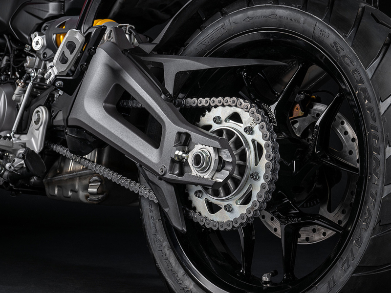 DUCATI Mulitstrada V2 S (Showroom)