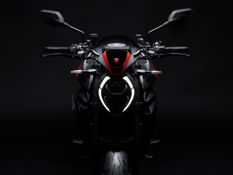 DUCATI Monster Sport 5G (Showroom)