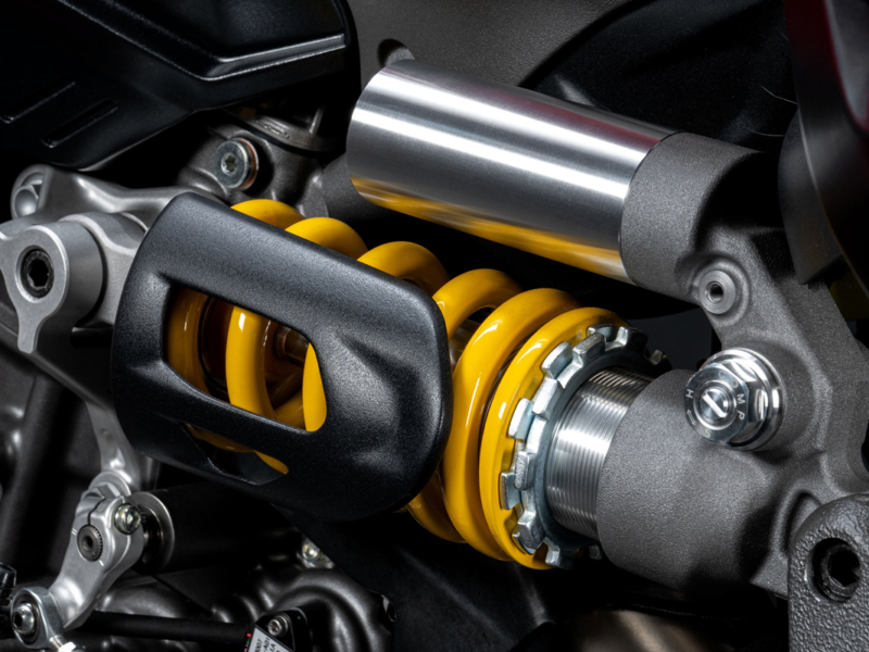 DUCATI Streetfighter V2 (Showroom)